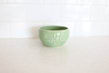 Load image into Gallery viewer, 1940s Green Bowl