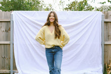 Load image into Gallery viewer, Medium Yellow V Neck Sweater