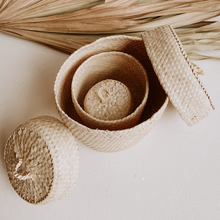 Load image into Gallery viewer, Handmade Blonde Basket Set